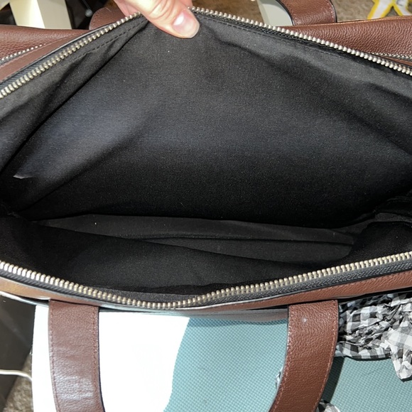 Coach - Picture 14 of 17